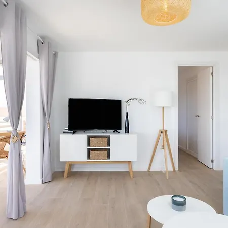 Home2book Beachfront Design&views Cristianos Appartement